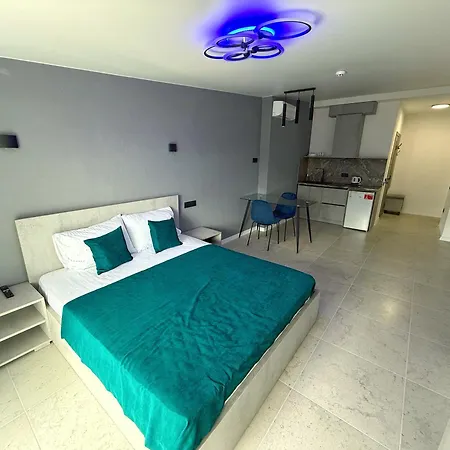 Velar Aparthotel