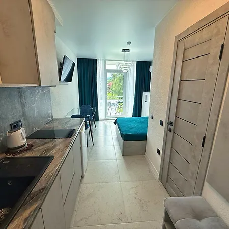 Velar Aparthotel *