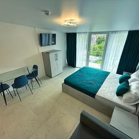 Velar Aparthotel