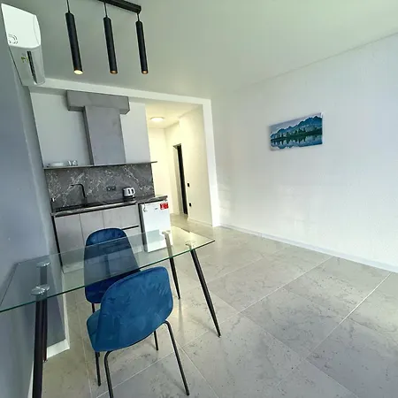 Velar Aparthotel
